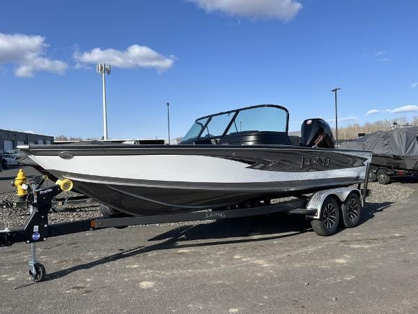 You are currently viewing Best Freshwater Fishing Boat Brands Through Free Ads